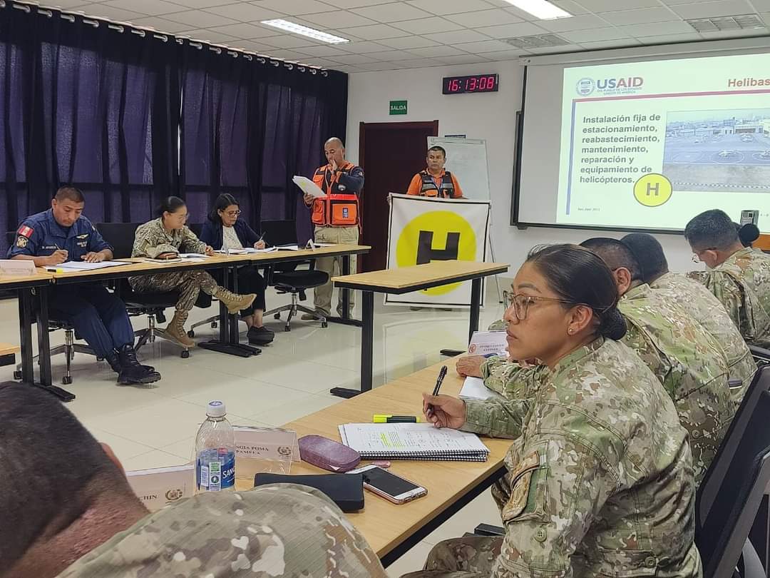 coedeoficial's tweet photo. #infocoede El Comando de Educación y Doctrina del Ejército, a través del Departamento de Apoyó al Estado (DAE) realizó el primer curso SISTEMA DE COMANDO DE INCIDENTES (SCI) dirigido al personal que conforma el Comando de Acción Inmediata del COEDE (COAID).

#ejércitodelperú https://t.co/I7t8dIf4ZI