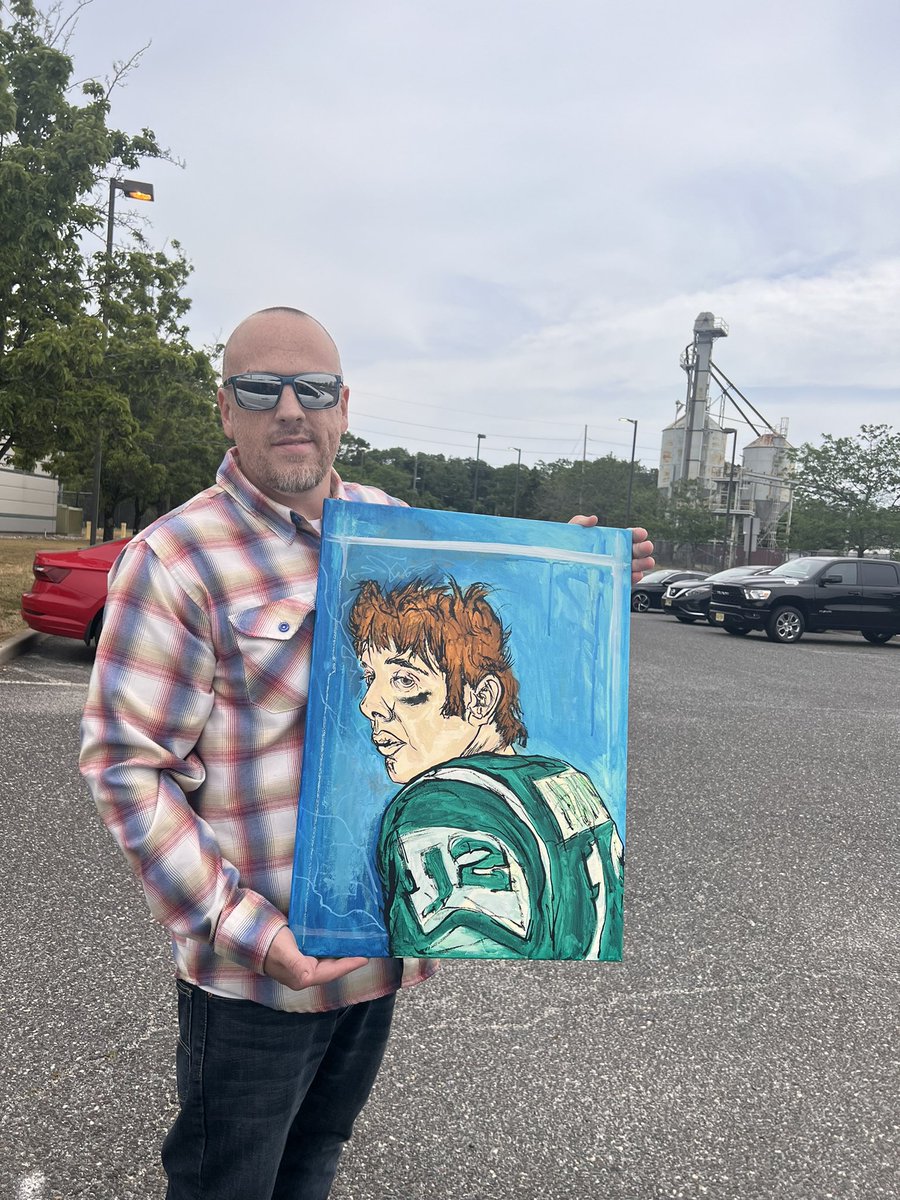 Justin4ocho's tweet photo. My goofy mug but wanted to show size of canvas. I’m pumped https://t.co/LTIT9PTkZW