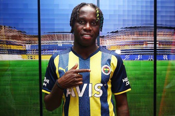 🔥 Fenerbahçe, Bruma’nın transferi için Braga ile görüşmelere başlandığını KAP’a bildirdi.