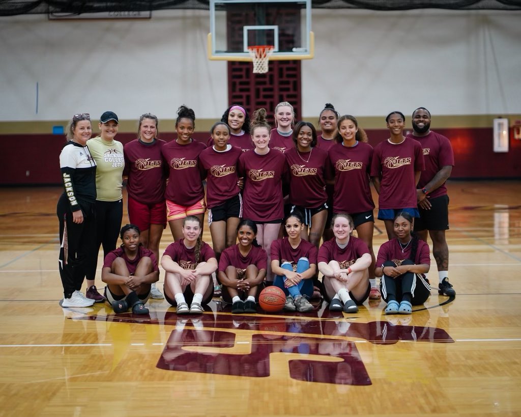 Wow! Had an awesome Elite Camp on Monday! Very impressed with players who came! Got to show our beautiful housing and what JC is all about! Can’t wait to do it again! ✈️🏀#futurejets