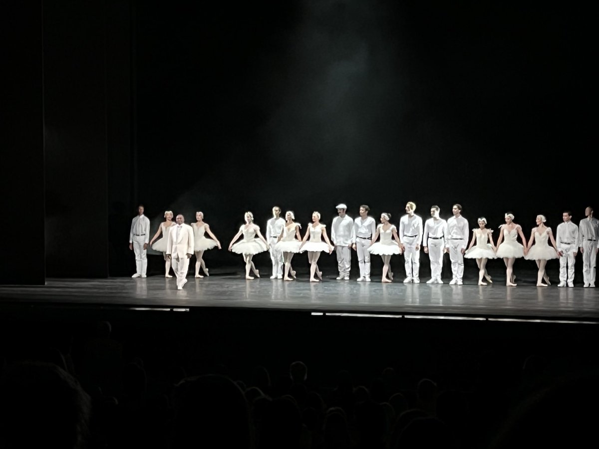 wonderful to see so many canadian cultural icons in "frame by frame" the national ballet's bio-ballet of the great film-maker Norman Maclaren ⁦<a href="/LordCultural/">Lord Cultural Resources</a>⁩