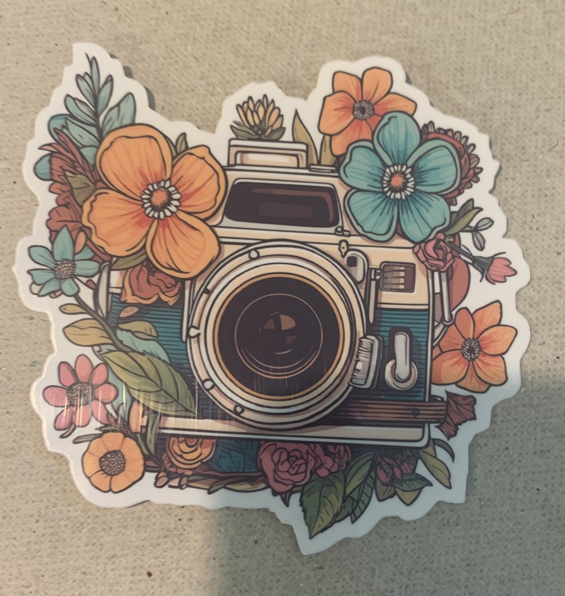 MagicalBStudios's tweet image. Our Vintage Camera with Flowers Vinyl Decal Sticker  cut for an order #Photographers #CameraLovers #vinylsticker #vintage #camera #flowers #mhhsbd