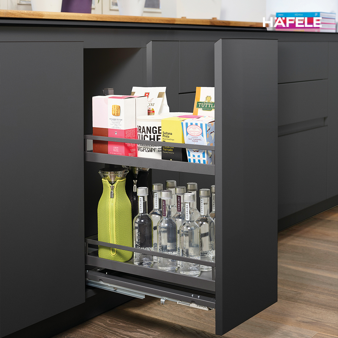 hafelebrasil's tweet photo. Antrácito é o novo preto! Conheça 02 novos produtos Häfele e Kesseböhmer no acabamento antrácito: Comfort III (imagem) e Cooking Agent.

Disponibilizamos soluções de altíssima qualidade para móveis de alto padrão💎

#häfele #cozinhas #arquitetos #kessebohmer #cleverstorage https://t.co/fMCIucEN2f