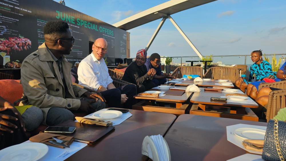 Along with some members of our alumni community, we had dinner with the Netherlands Ambassador for Youth, Education and Employment, Jurriaan Middlehoff &amp; members of the Netherland consulate.