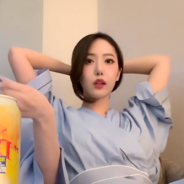 This is why I lowkey like short-hair Sinb more 👀