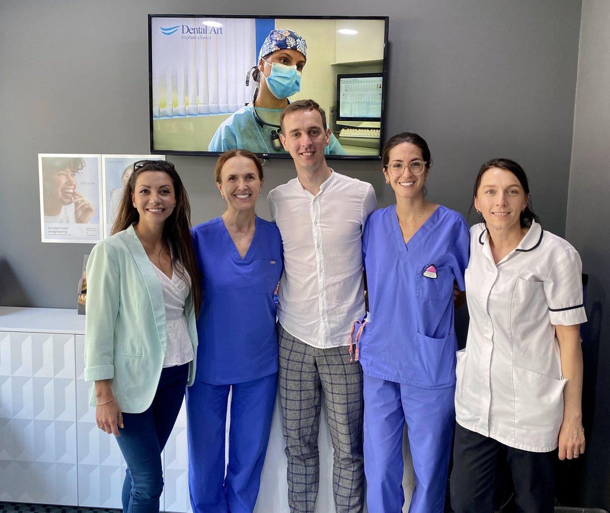 Another lovely meeting with the members of Ordoline. 😇Dental Art Implant Clinics have been working closely with the team at Ordoline to bring the best clear aligner solutions for teeth straightening to our patients.😁
#ordoline #dentalartimplantclinics #TeethStraightening 😇😁