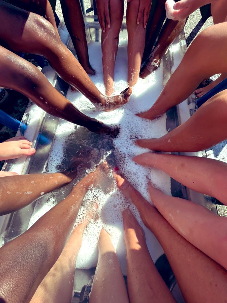 “We look like a rainbow 🌈 because our skin colours are all different” ❤️💛🧡💜💚💙 @BrunswickParkPS @EYTagteam @cosydirect