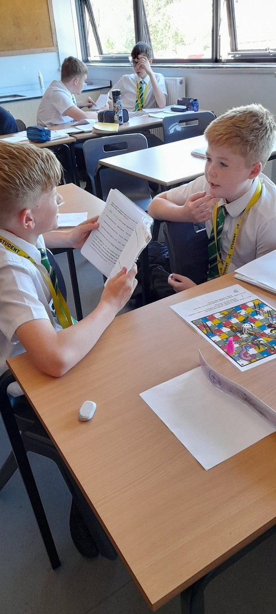 MrsSullivanBBG1's tweet photo. Year 8 looking at long term and short term memory of  Contextual Curriculum content through quizzes #uptheladder @BBGAcademy https://t.co/JKK2ZSZPon
