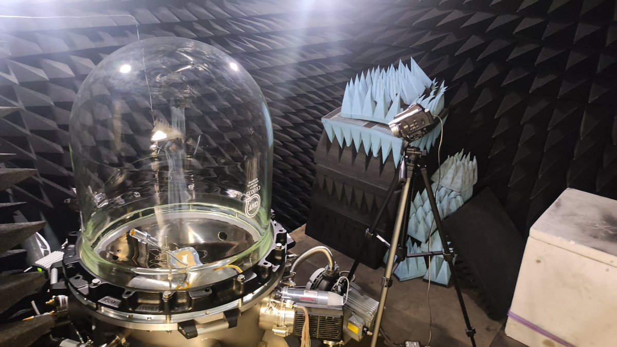 ESA_Tech's tweet photo. 'Corona discharge' testing of an @Anteral_Space antenna designed for 🇪🇸's #Miura1 #microlauncher. Shifting pressure levels as the launcher heads into the vacuum of space risks dangerous discharges, so needs ground testing #ESATech #ImageOfTheWeek https://t.co/h1YqcOCS1w https://t.co/ppMjPbQaFG