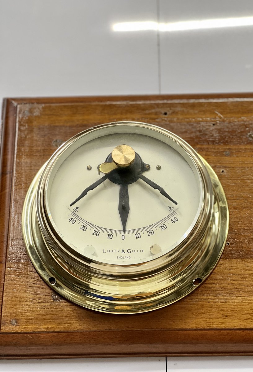 cory_captain's tweet image. Ship Salvage Lilley &amp;amp; Gillie Old Weather Instrument Marine Inclinometer -England

Item link:- ebay.com/itm/3856821880…

.

#inclinometer #clinometer #weatherinstrument #marineinclinometer #lileygillie #england #madeinengland #shipsalvage #antique #maritimeinstrument #captaincory