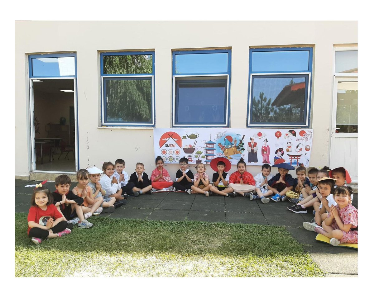 Bahcesehir22's tweet photo. Dünya Vatandaşlığı programımız kapsamında okul öncesi öğrencilerimizin bugünkü yolculukları Japonya'ya 🇯🇵 🌏

Öğrencilerimiz çeşitli etkinliklerle Japonya’yı tanıdılar, Japonya’nın kültürel özelliklerini, müziklerini, danslarını eğlenerek öğrendiler. 🎌🗾

#dünyavatandaşlığı https://t.co/2A9wCDzDLt