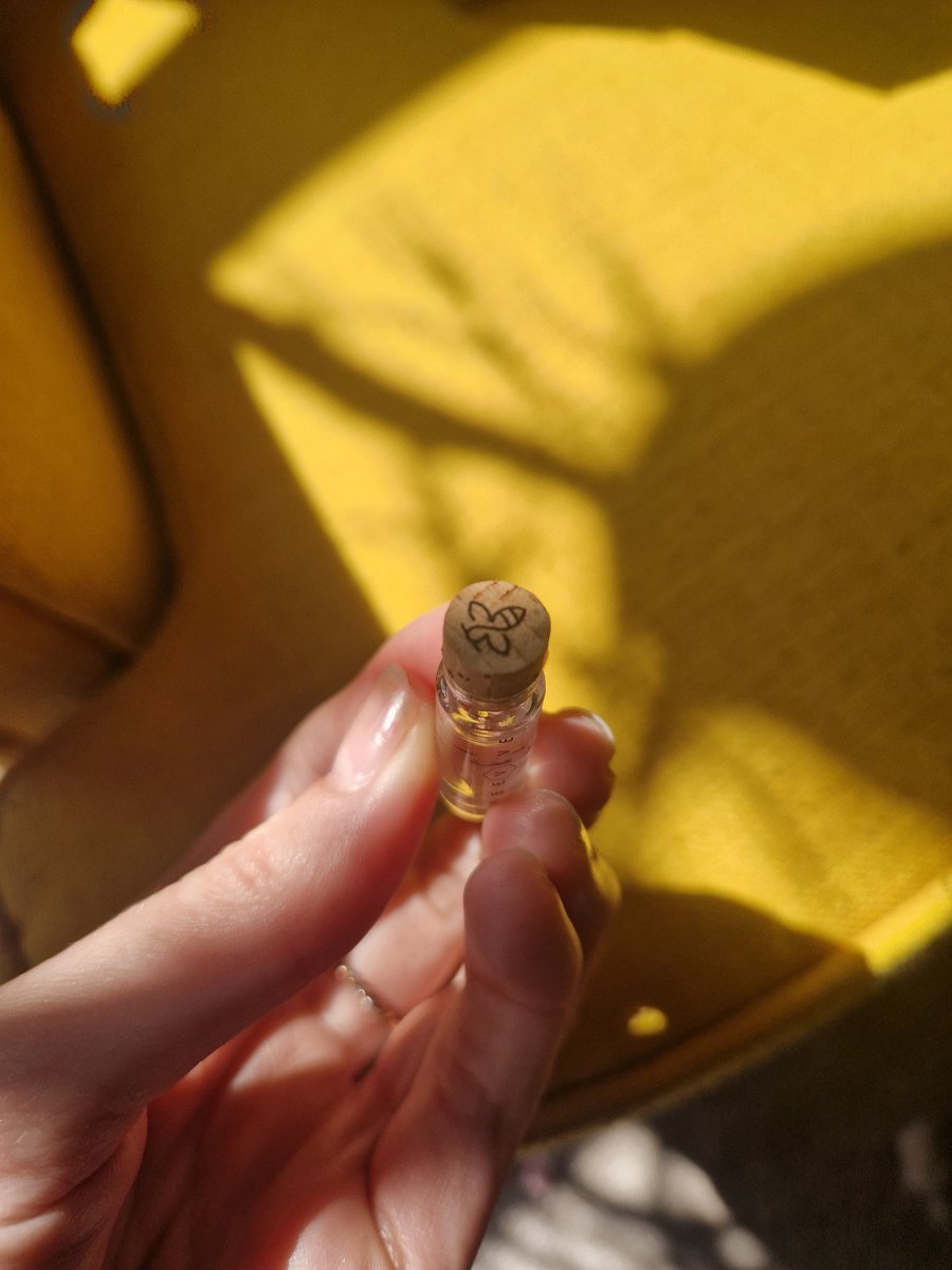 gilly 🪐 tweet media