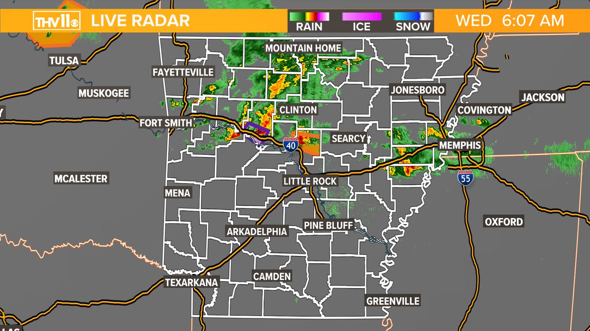 SkotWx's tweet photo. 6:07 AM Radar Update --> Large hail, frequent lightning and gusty winds in these strong thunderstorms.  #arwx https://t.co/ZGRb3z5HIC