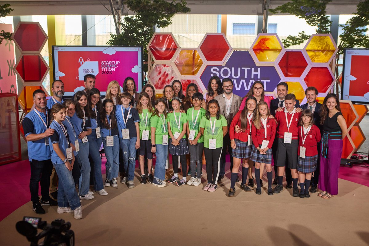 Children are the future of our ecosystem. With the support of @FundCreate, we have known, listened to, and awarded the projects of the smallest entrepreneurs, who, through their schools, come to the South Summit to show that innovation and good ideas have no age. 🙋🏼