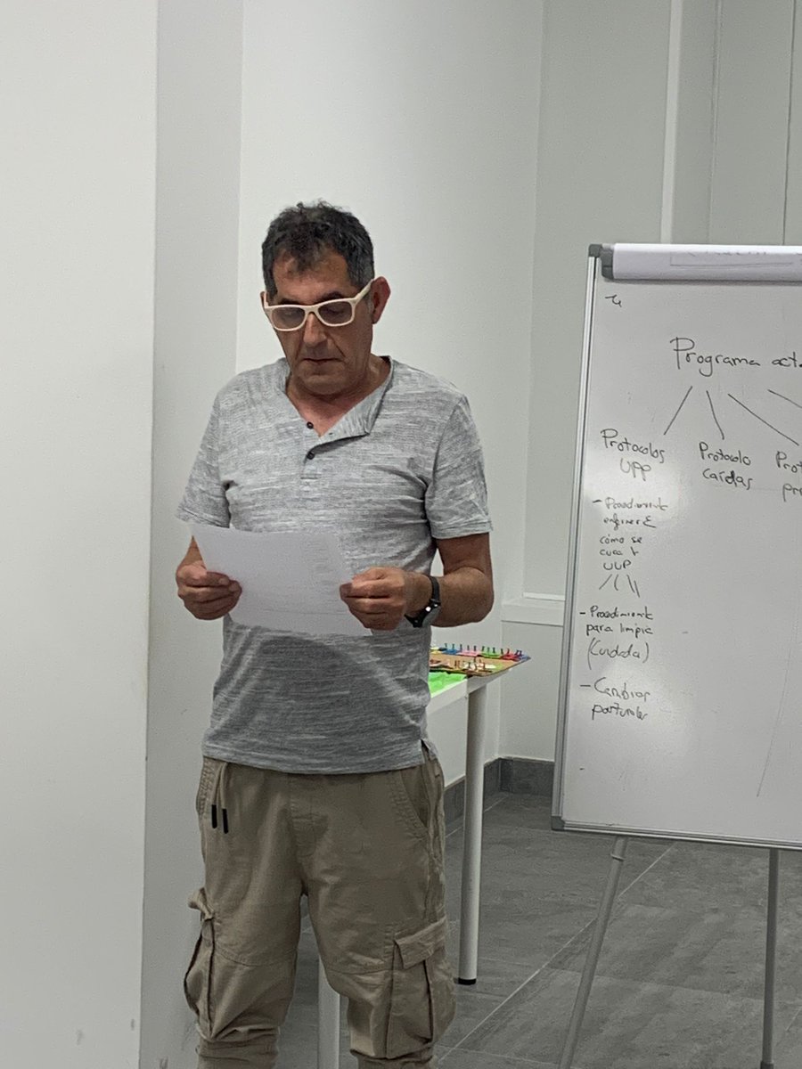escuelaecp's tweet photo. Una nueva actividad del nuevo grupo: “Nadando entre programas de actividades, protocolos y procedimientos”
#participación #formación #residencias #mayores https://t.co/eVHp94YVFn