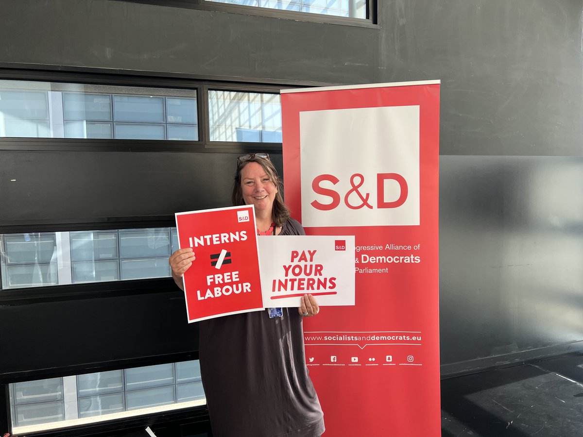 a_jongerius's tweet photo. Good win for young Europeans!
A strong majority in the European Parlement to ban unpaid traineeships. Young people deserve a fair and equal start on the labour market.
Now it is up to @EU_Commission to write it into law!
#PayYourInterns https://t.co/AyFqECbyn6
