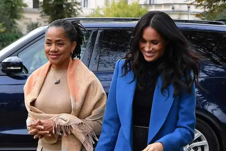 DBrown99944's tweet photo. Ms Doria Ragland, may ur quiet grace, dignity &amp; integrity remain constant source of frustration to ur haters.

And may ur  sweet spirit continue to irritate their demons.

#MeghanAndDoria #PureClass #PrincessMeghan #Doria https://t.co/szsrHOY8iq