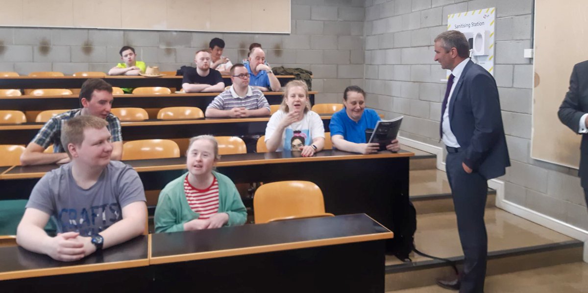 DeptofFHed's tweet image. Minister of State Collins visited Manufacturing Solutions Ireland 2023 today, at TUS Moylish Campus in Limerick. The Minister met exhibitors, TUS staff and staff from GTMA, the co-organisers of the event with TUS.