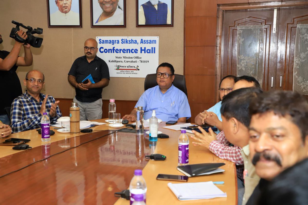 ranojpeguassam's tweet photo. Launched Assam State Higher Education Admission Portal under @Samarth_eGov to streamline the admission process of all State Universities and Govt-aided colleges across the state. The portal https://t.co/bTg89xyNYz will be open from 10:00 pm tonight.

Advisor to Dept of Education Prof. @ngmahanta, Additional CS Shri @SamalBiswa_R joined me on the occasion. 

@himantabiswa 
@Samagra_Assam
@higherednassam