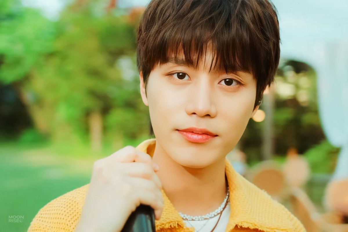 MOONRISE614's tweet photo. 💛 Happy TAEIL Day ✨🥺
#HAPPYTAEILDAY 
#OurLoveyDoveyTAEILDay
#태일이_마주치면_생일축하해_해줘 https://t.co/T9hJbqb2K6