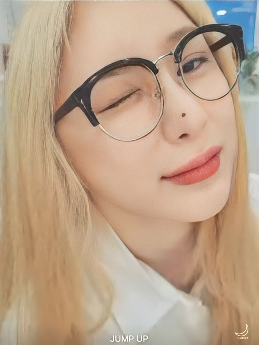 230614 JUMP UP 영통

😎😎😎

#이채연 #LEECHAEYEON 
#OverTheMoon #KNOCK