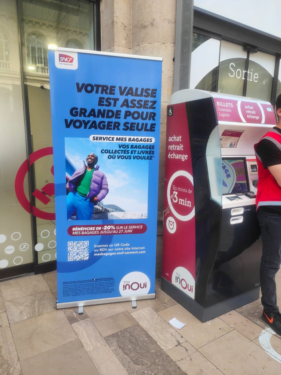 En gare, en ligne ou au 3635, réservez le service #mesbagages et bénéficiez de 20% de réduction ! À consommer sans modération pour voyager léger et serein cet été 😎 <a href="/TGVINOUI/">TGV INOUI</a> <a href="/NicoCoutzicos/">Nicolas Coutzicos</a>