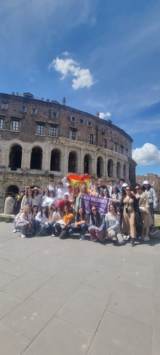 AveMariaVedruna's tweet photo. Los alumnos de 1º de Bachillerato recuerdan con alegría, en estos últimos días del curso, el viaje que realizaron a principios de trimestre a la maravillosa ciudad de Roma.
#vedruna #somosvedruna #viajearoma https://t.co/1rOCCoLeEq