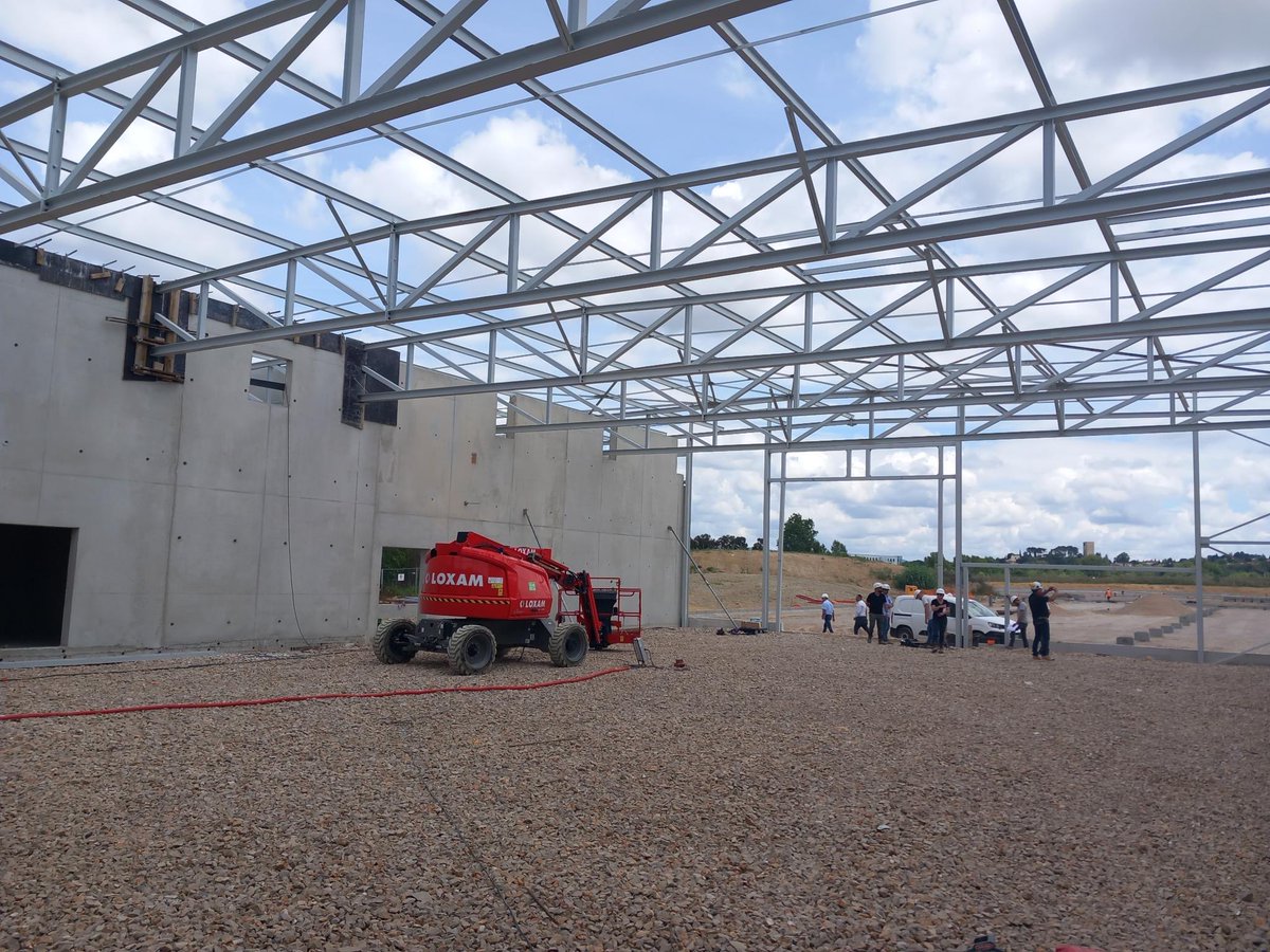 PompiersHerault's tweet photo. #Travaux|| Du côté de #Gignac le #CEIFOR prend forme Les bâtiments sortent de terre &amp; laissent apparaître ce que sera dans quelques mois ce centre interdépartemental de #Formation de dernière génération https://t.co/bbZbCfqxk8