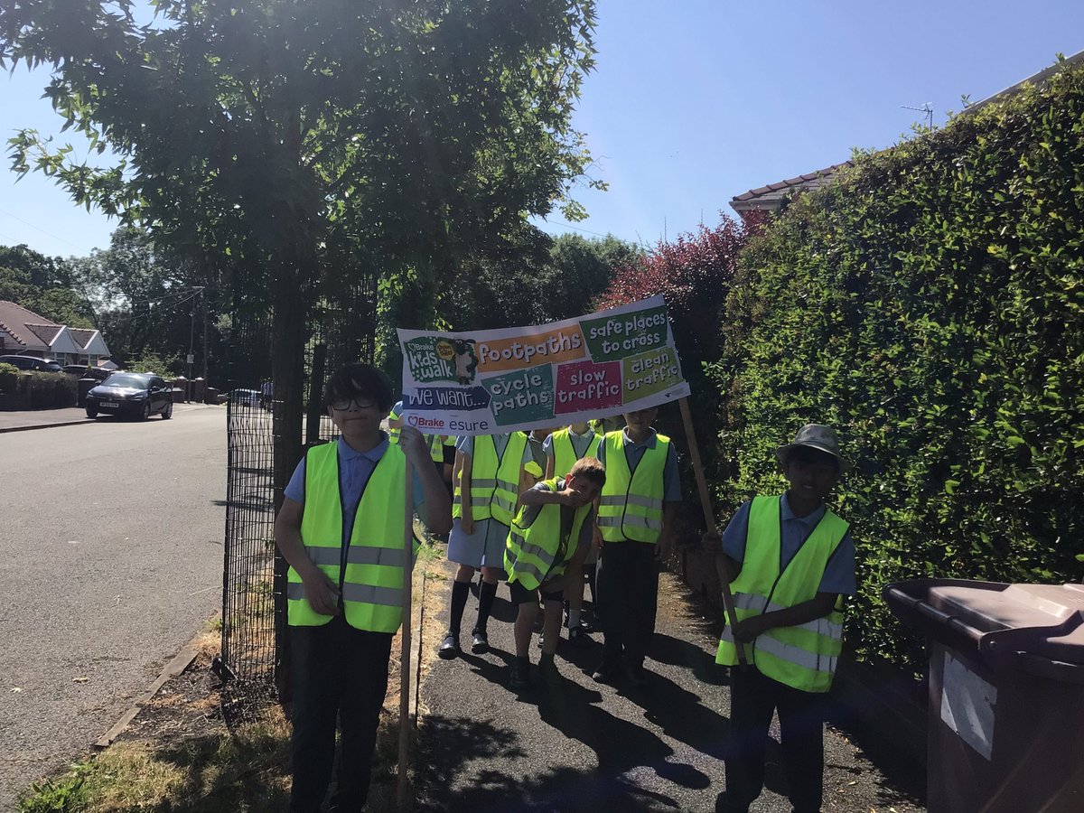 Year5_GV's tweet photo. We’ve had a brilliant morning on our whole school walk, promoting road safety and national health week! #RoadSafety #NationalHealthWeek #PeriInAction https://t.co/oUGZgAASSG