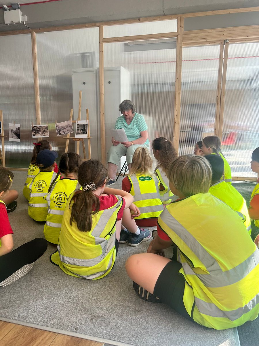Beautiful day for hearing stories, learning about history, and getting some hands dirty on Pydar’s archaeology dig. Today, we’re welcoming students from Archbishop Benson and Bosvigo 🦺⛏️ #Truro #Archaeology #History