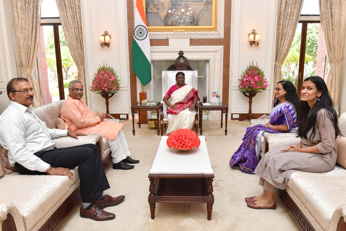 It was a great pleasure meeting Her Excellency, the Hon’ble President of India ⁦<a href="/rashtrapatibhvn/">President of India</a>⁩ Smt ⁦<a href="/Droupati_Murmu/">Draupati Murmu</a>⁩ ji with my wife Dr Bandita Dash and my Son’s in-laws.