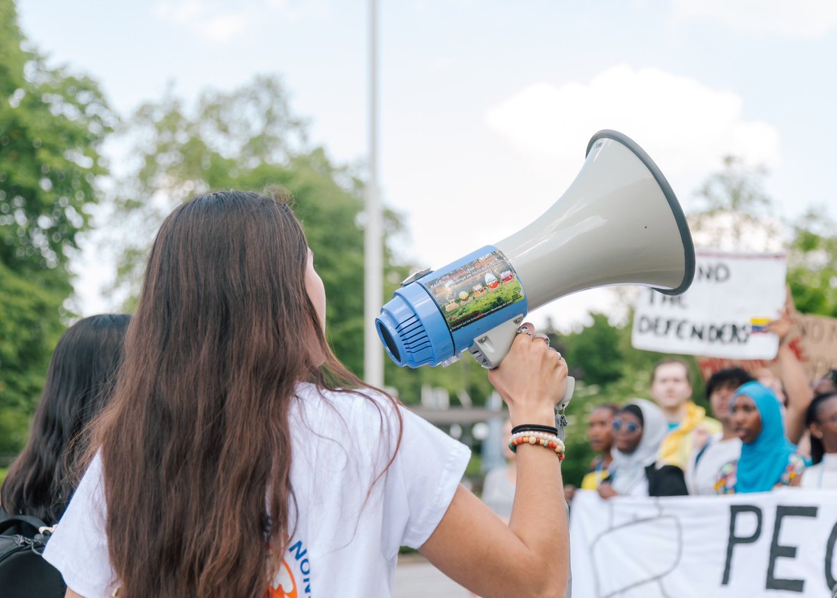 xiyebastida's tweet photo. We have some of the highest youth presence at #SB58! we need to keep the pressure going, inside and outside the halls of power

We need mitigation of the agenda, we need to recognize Common but Differentiated Responsibilities, and most of all, an equitable fossil-fuel phase-out https://t.co/zQmxpIKza5