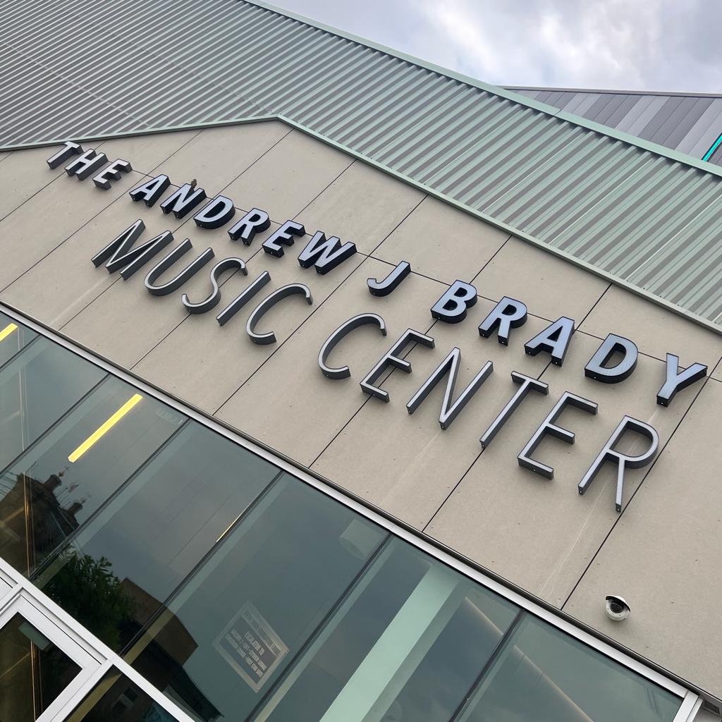 PIXIES's tweet photo. Thank you Pittsburg for enduring the rain with us! 🌧️

Tonight: Cincinnati, OH

📍 @BradyMusicCtr

🕖 Times:
Doors - 5pm
@Bully  - 6:30pm
@Franz_Ferdinand - 7:30pm
PIXIES - 9pm https://t.co/efp2Q86Ym1