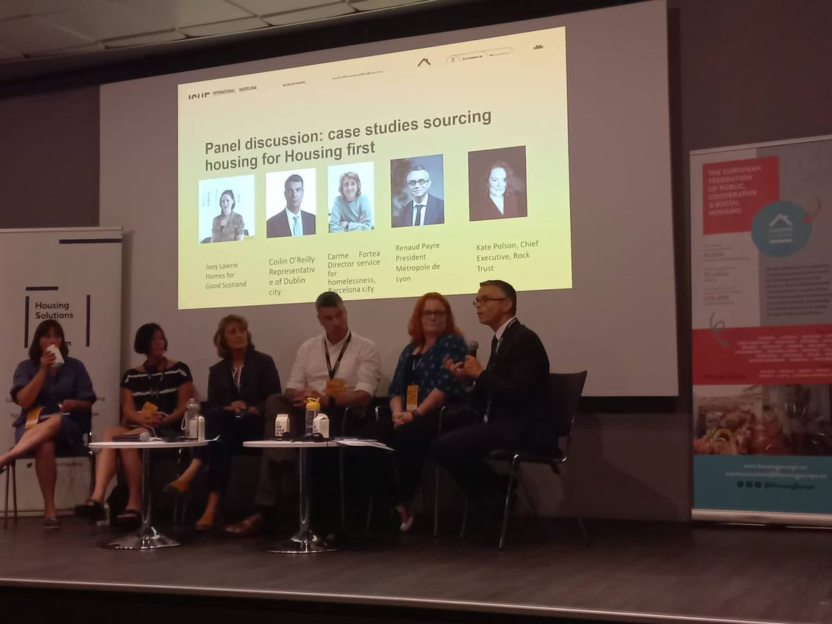 Je suis intervenu sur le logement d’abord et la lutte contre le sans abrisme. L’occasion d’échanger avec d’autres villes sur ce qui bloque aujourd’hui.
Pour mobiliser plus de logements, nous avons besoin des gouvernements nationaux mais aussi de l’Union européenne. <a href="/EU_Commission/">European Commission</a>