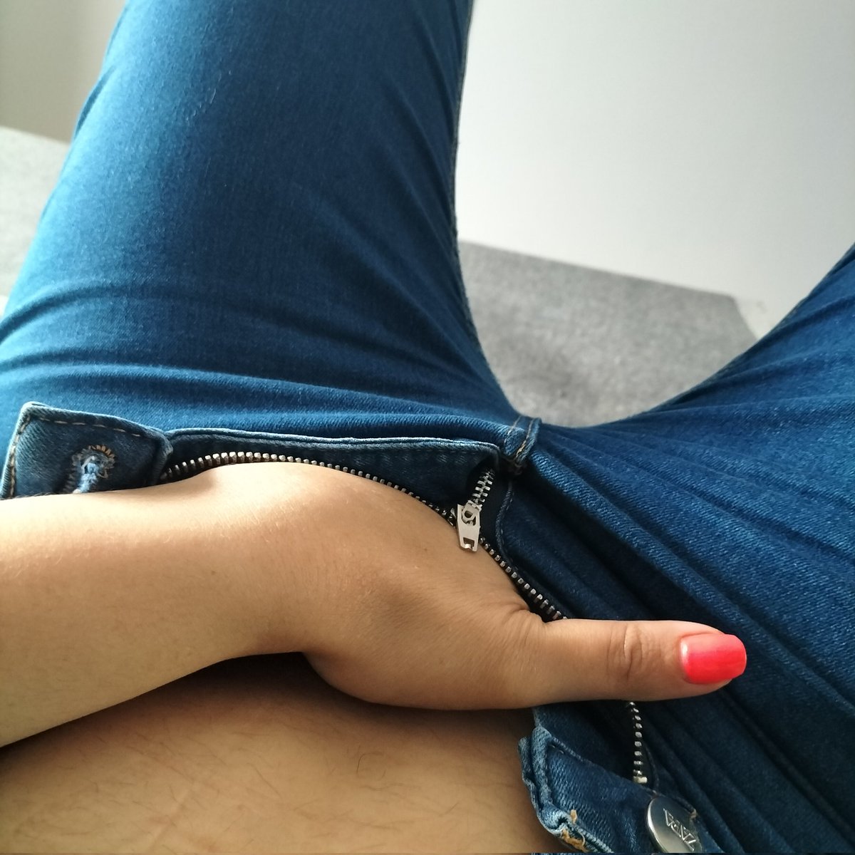 HotElisa32's tweet photo. Today i am horny 🧸.                         🍭 𝑆𝑢𝑏𝑠𝑐𝑟𝑖𝑏𝑒 𝐹𝑟𝑒𝑒 ♡ 
 🖇https://t.co/GVFXF7G2k4 https://t.co/r27N2JhhoL