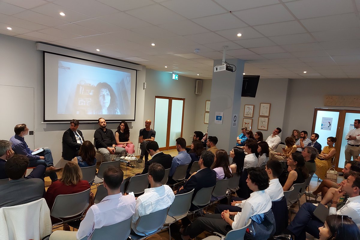 Greece in UK tweet media