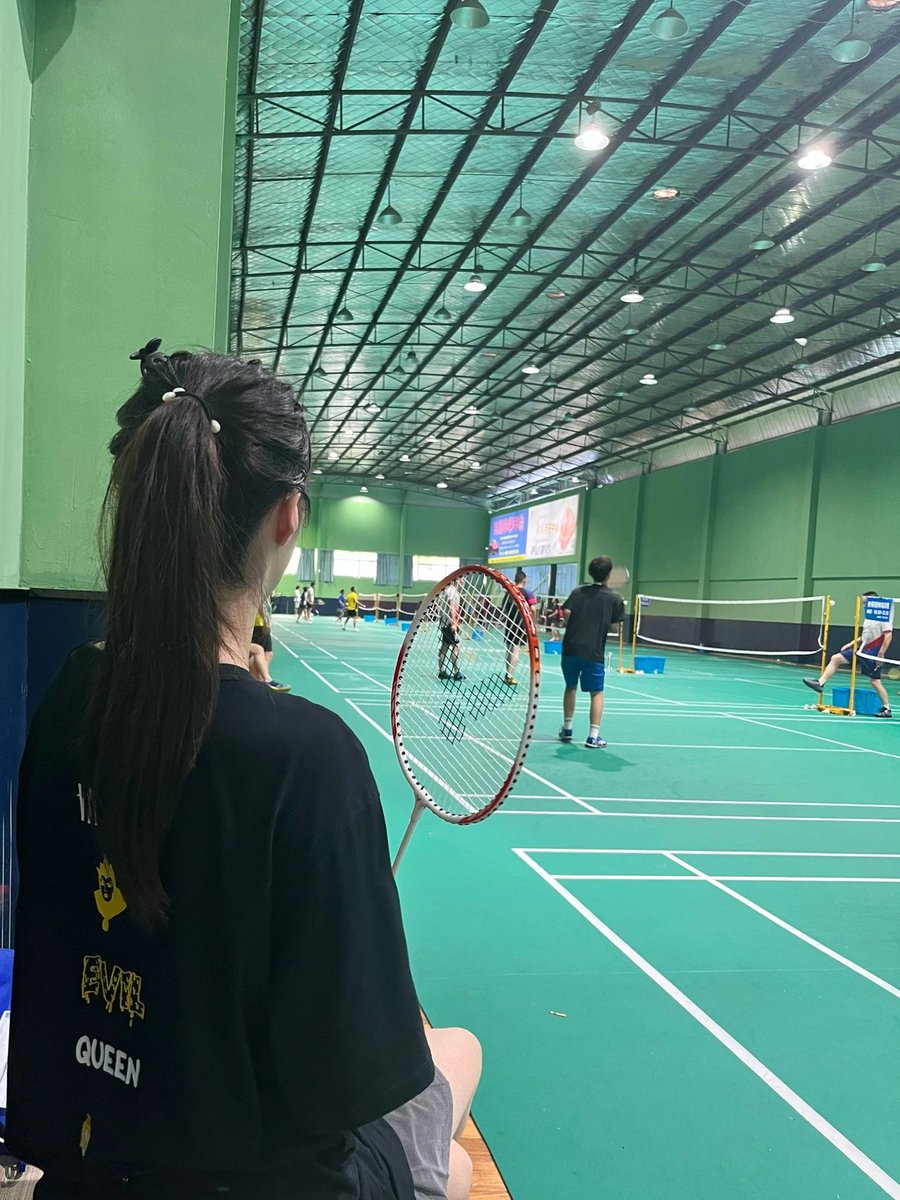 入ってきたばかりで暑くてダメでしたひどい汗かき状態です😨
実はボールを打つことは二の次です!