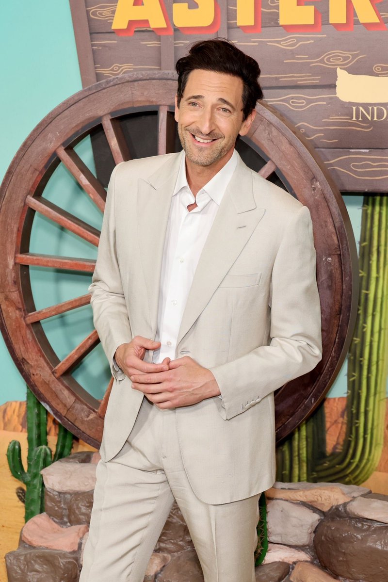 Adrien Brody at the premiere of “Asteroid City”.

#AdrienBrody #AsteroidCity #WesAnderson #film