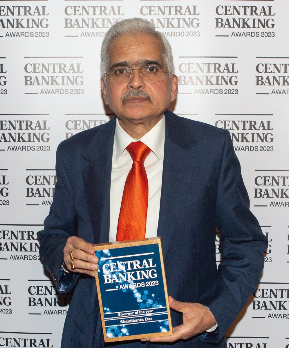 RBI's tweet photo. Governor @DasShaktikanta received the ‘Governor of the Year’ award from @CentralBanking_ as part of the Central Banking Awards 2023 in London yesterday. 

#RBI #RBIGovernor #Governor #shaktikantadas #centralbanking https://t.co/zh5E1VRGsi