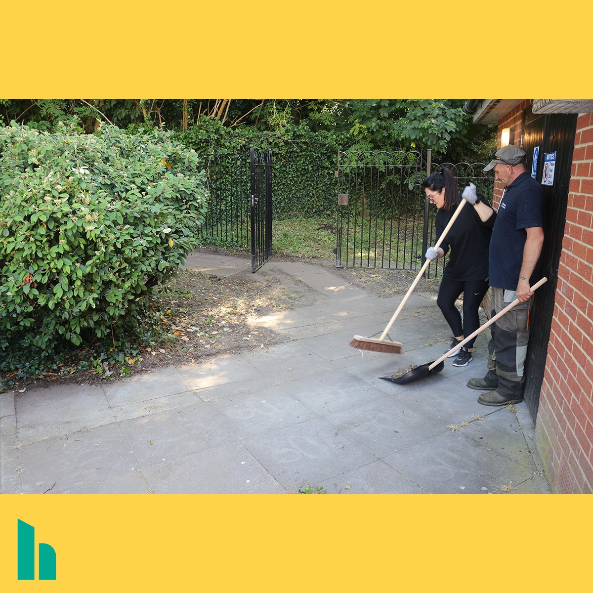 HS_Homes's tweet photo. Last week's Summer Shine Squad extra shine at Brockton Court was a great success, with local councillors getting involved too.
Later today we're going to be going to Lockwood Court. We look forward to seeing you there!
#maidenhead #RBWM #community #ourHS https://t.co/IKgRQTEpZm