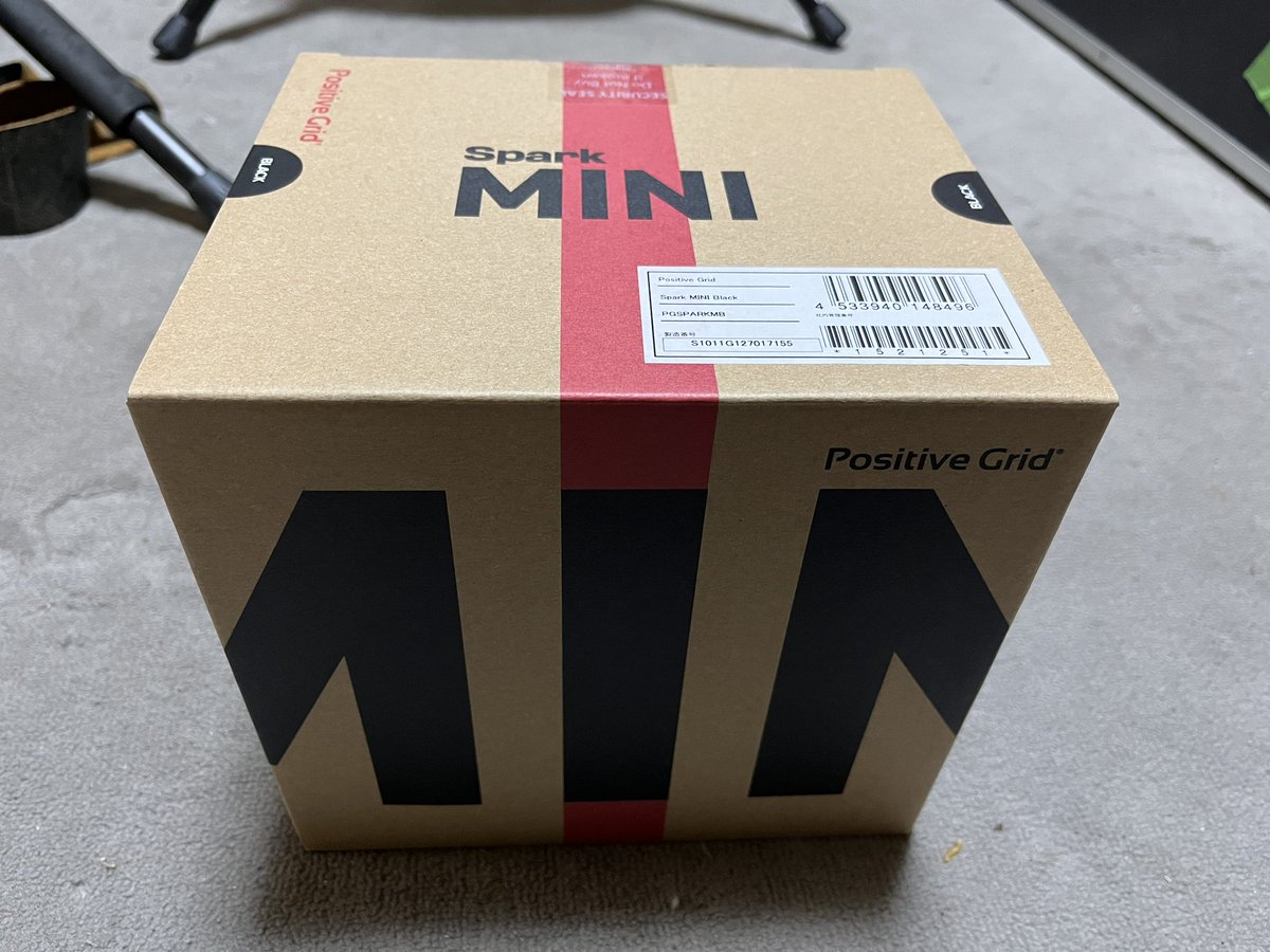 katzloveespacio's tweet image. メディアインテグレーション様よりヤバいブツが届きました😁
ハッシュタグキャンペーンの賞品なり😍😍😍

#PositiveGrid #sparkmini #サウンドメッセ2023