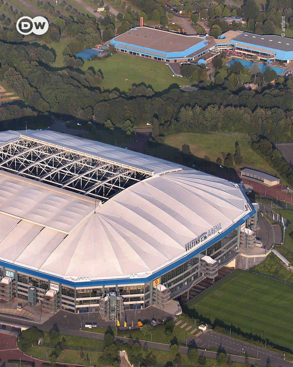 dw_sports's tweet photo. #EURO2024 is exactly one year away, and preparations are in full swing.

Germany's stadiums are looking sharp 😍🇩🇪 https://t.co/oBWJOxeI68