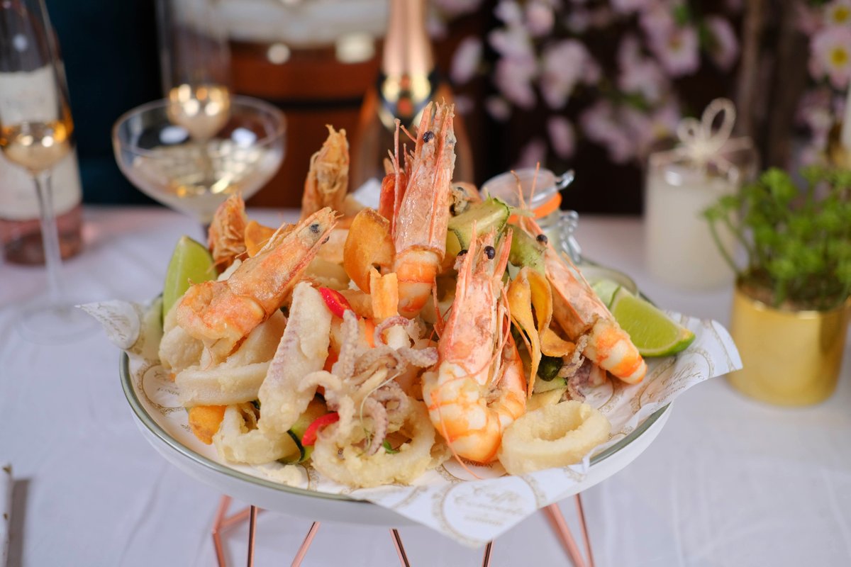 To all the seafood lovers out there... try out our Fritto Misto Platter! A mixture of calamari, tiger king prawn, cod with courgette and carrots. Aioli and sweet chilli dip on the side.

#seafood #caffeconcerto #loveconcerto