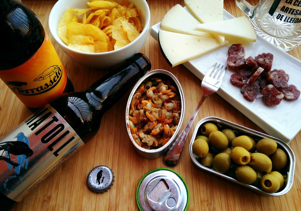 pamapamcat's tweet image. Vins 🍷, cerveses i licors artesans i de proximitat

Coneix el seu procés i tasta'ls 🍺 al seu lloc d’origen mentre visites Catalunya.

Aquí un recull de les visites i tastos que ofereixen els projectes de l'Economia Solidària pamapam.org/ca/blog/activi…

📷 @CervesaMatoll