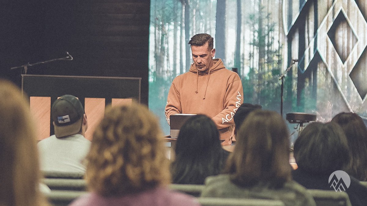 BridalGlory's tweet photo. So grateful to be able to love Jesus and one another in such a deep way together week in and week out @ascendacademy_ 
Registration is open for our Fall 2023 trimester…join us if you can! ❤️‍🔥📖
https://t.co/v9r275o4bA https://t.co/ZKD88uWdfg