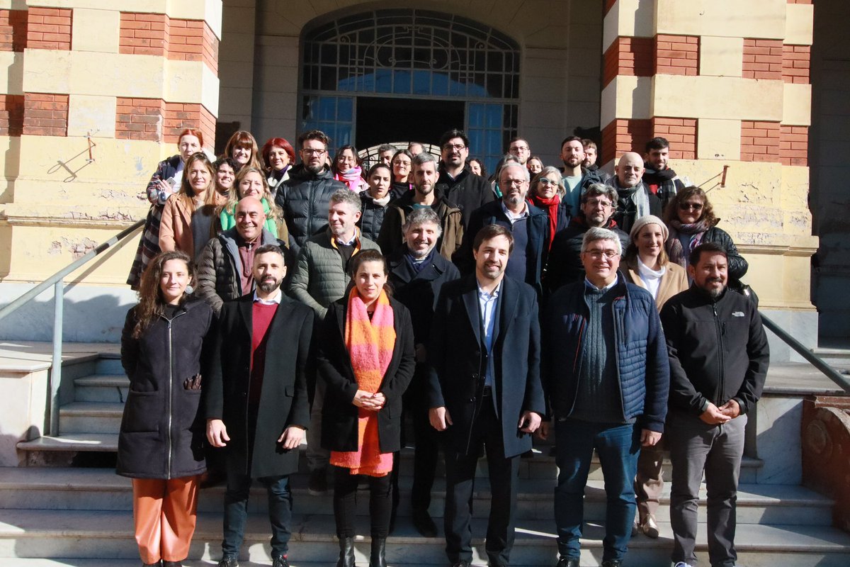 julietacalmels's tweet photo. 📢 Cerramos un nuevo pabellón del Hospital Cabred e inauguramos el polo educativo. Un espacio de formación para trabajadoras y trabajadores.

📝También firmamos una resolución conjunta del programa Producir Salud Mental junto a @AgrarioPBA https://t.co/nZEToPJi0p