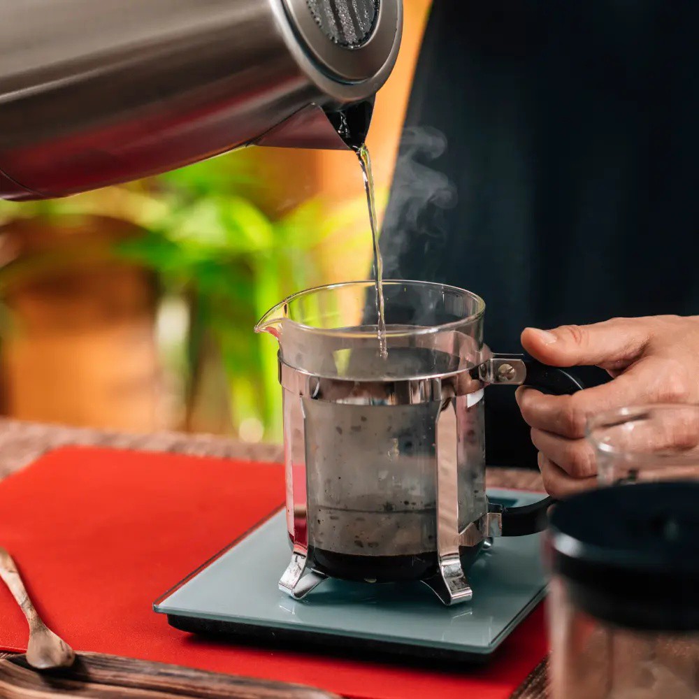 _coffeeguru_'s tweet photo. Here, we delve into the ideal coffee temperatures for different roasts and brewing methods.
Read the full article: Coffee Brewing Temperature: An In-Depth Guide to Perfect Your Brew
โธ https://t.co/vsIYW05Aie
#CoffeeTemperature #Coffee #CoffeeBreak #CoffeeTwitter #DiveDeep https://t.co/cA19eSivzT