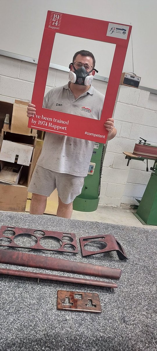 1974rapport's tweet image. 2nd job of the day is with @gdkveneering 

Great team and stunning craftsmanship

#facefit