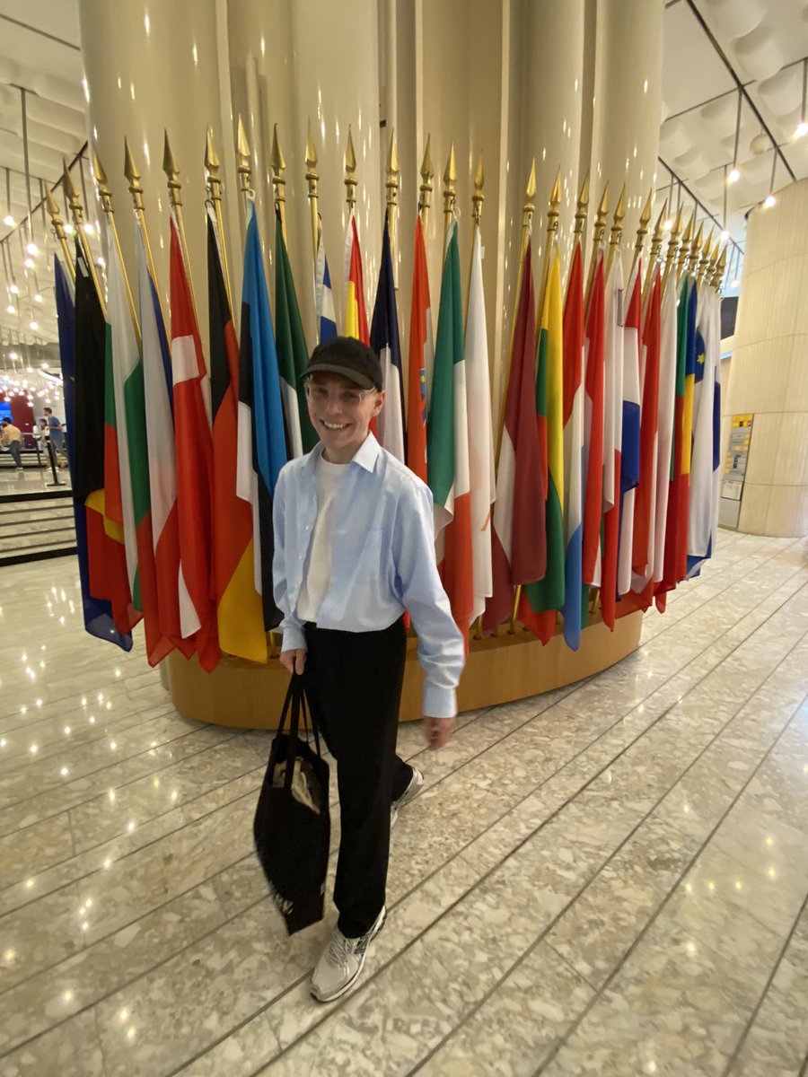 Felix Leitmeyer tweet media