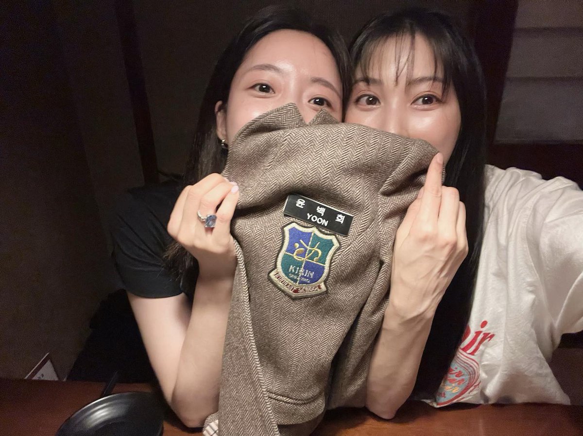 eunjung and gyuri with yoon baek hee's costume 🥹 hehe, cuties 🤧